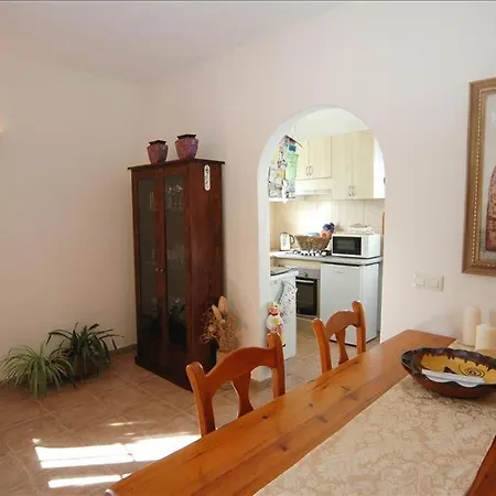 Bungalow Sleeps 4